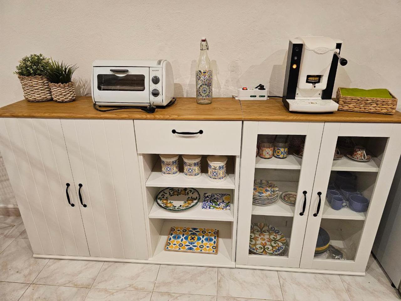 La Maison Bouganville Salerno Eksteriør billede
